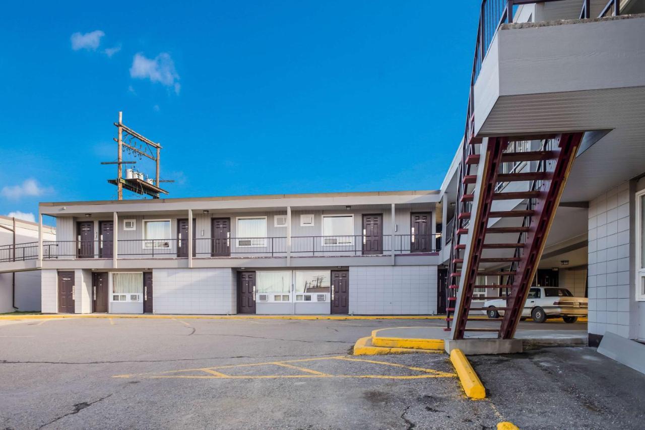 Motel 6-Fort St. John, Bc Bagian luar foto