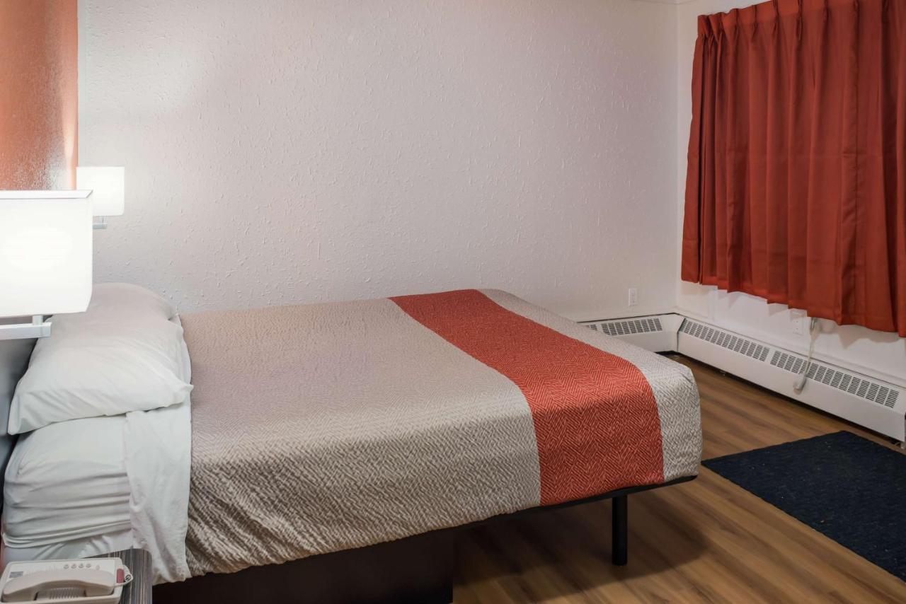 Motel 6-Fort St. John, Bc Bagian luar foto