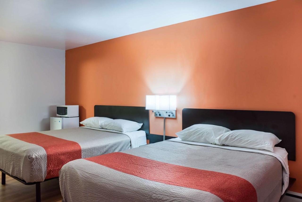 Motel 6-Fort St. John, Bc Bagian luar foto
