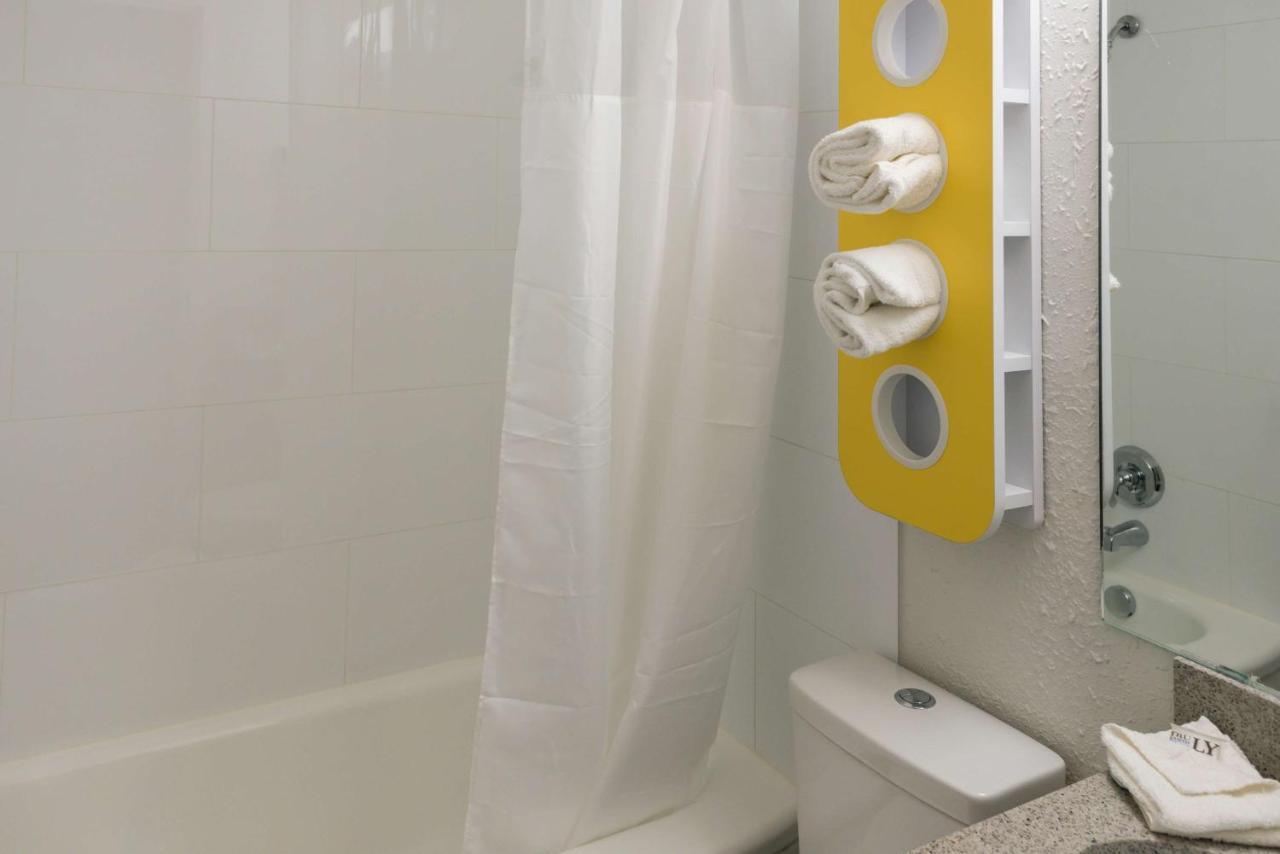 Motel 6-Fort St. John, Bc Bagian luar foto